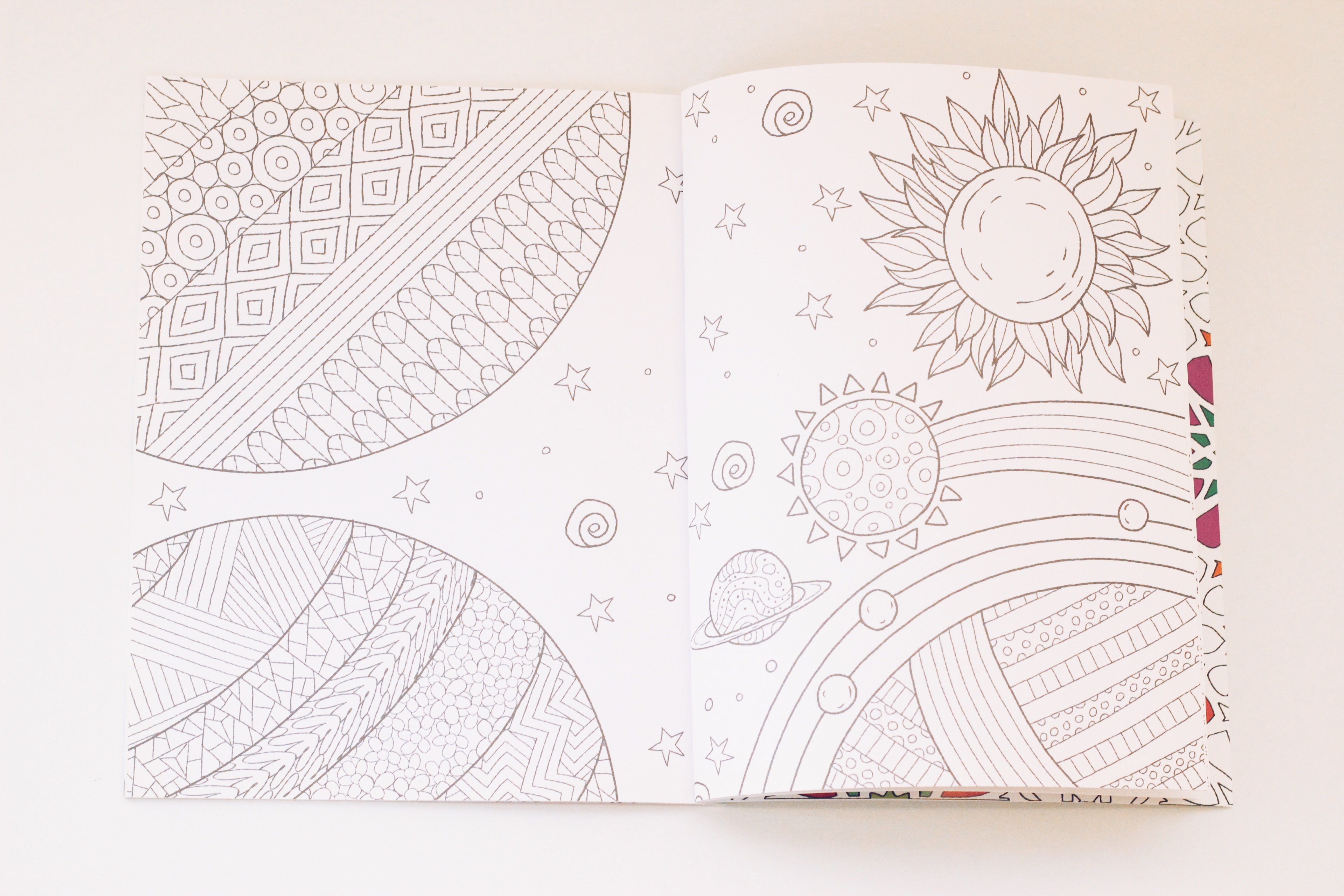 أعز مكان في الدنى سرج سابح